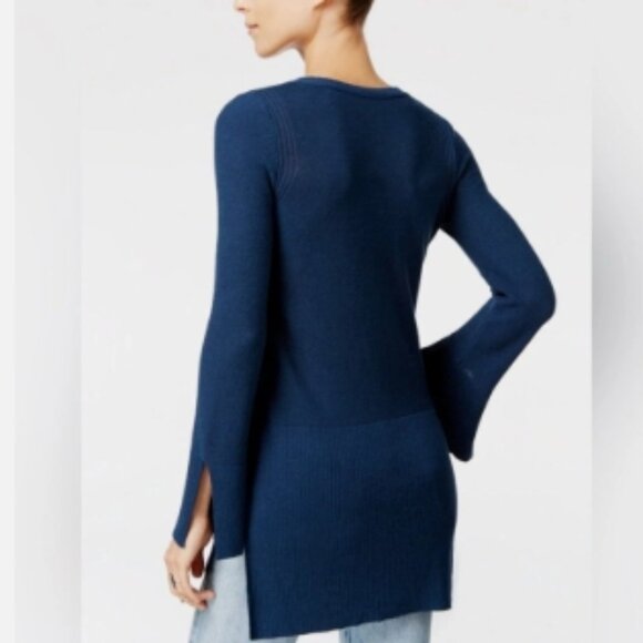 Like New! Free People Navy Blue Knit Crisscross Hi-Lo V-Neck Tunic Sweater in S - Picture 2 of 12